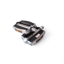 Педали металло-резиновые JK3585, овальные, в металлической окантовке, 100x70 мм, с катафотами, хром