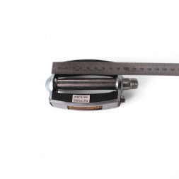 Педали металло-резиновые JK3585, овальные, в металлической окантовке, 100x70 мм, с катафотами, хром