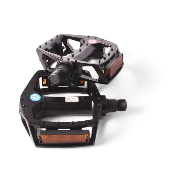 Велопедали New Vision HF-832, рамка алюминий, платформ., ось 9/16&amp;quot;, 95x88 мм, с шипами, черный