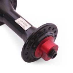 Велосипедная втулка WZ-A285FBQ-32 black, передняя, ROAD, ALU, под V-br, на эксцентрике, 32 отверстия, ось M9х100x108 мм, с промподшипником, красно-черная