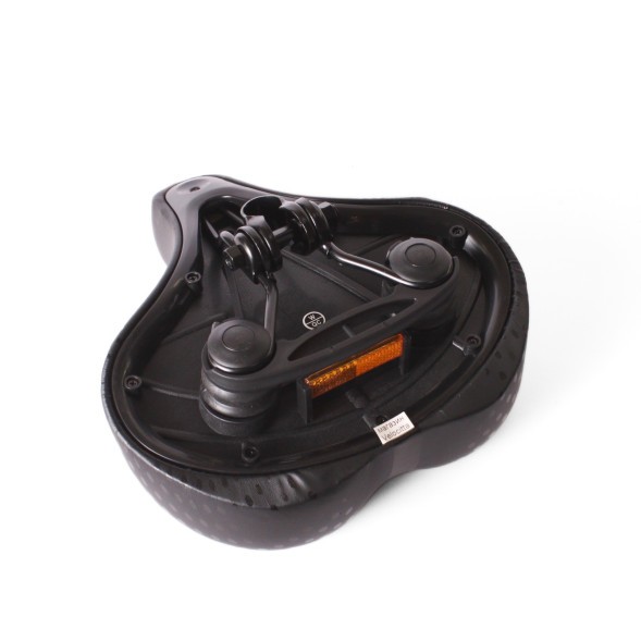 Седло велосипедное Saddle, широкое, 250x260 мм, закрытые пружины, замок, с катафотом, черный