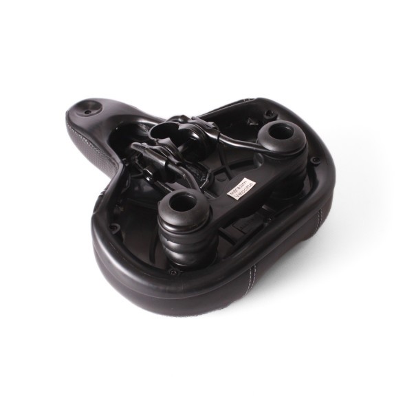 Седло велосипедное ALLTime &amp;quot;Комфорт&amp;quot; 210x250 мм, с закрытыми пружинами, с отверстием, прошитое, под карбон, черное