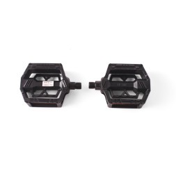 Педали велосипедные Feimin FP-808, MTB, насыпные подшипники, резьба 9/16", 94x77 мм, с отражателями